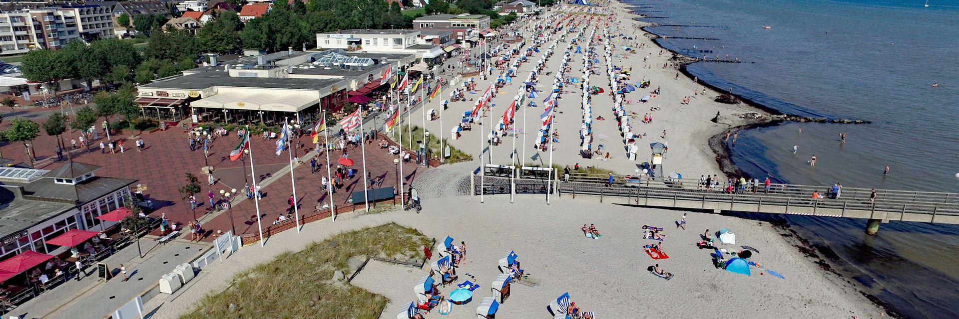 Grömitz Schnwimmbad AeroMovie