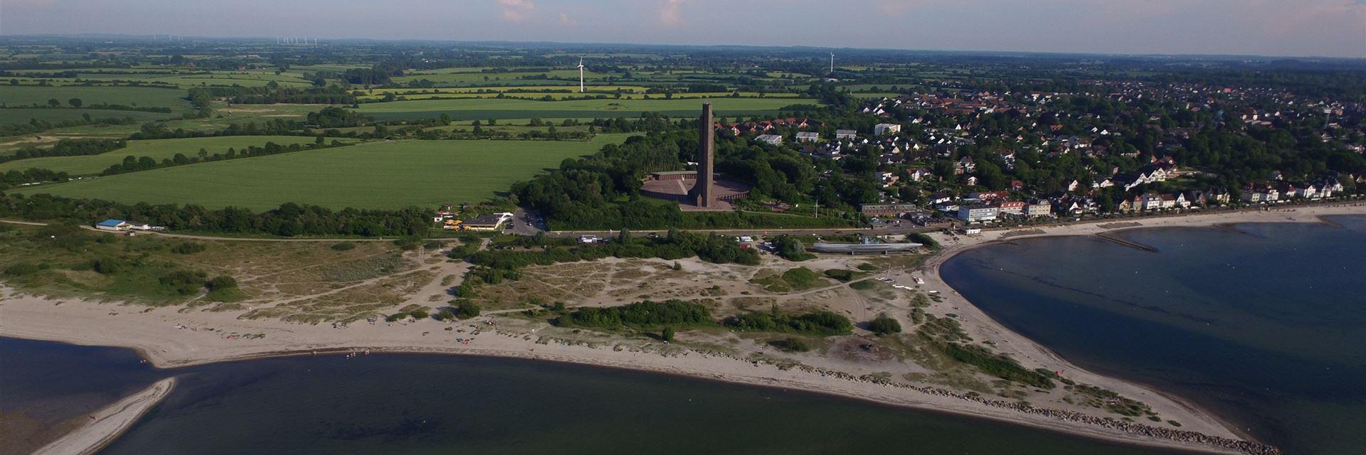 Drohnenaufnahmen Schleswig-Holstein Marine-Ehrenmal - Laboe AeroMovie