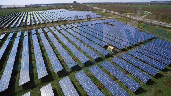 Tennet Solarfelder und WKA AeroMovie