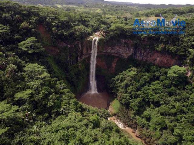 360° Panorama Luftfoto vom Chamarel Waterfalls