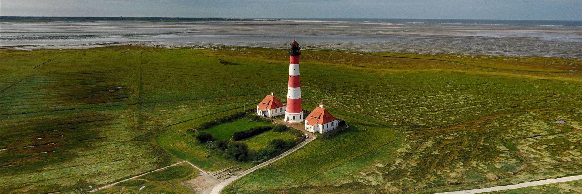 Westerhever Leuchtturm AeroMovie Drohnenaufnahmen Husum